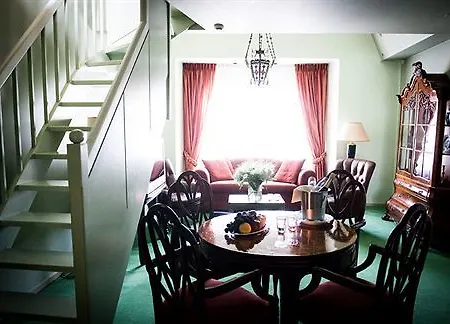 Hampshire - Voncken Valkenburg