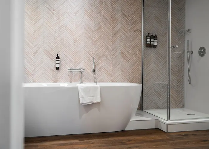 Hampshire - Voncken Valkenburg ファルケンブルフ